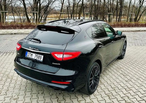 Maserati Levante cena 234900 przebieg: 50000, rok produkcji 2019 z Warszawa małe 379